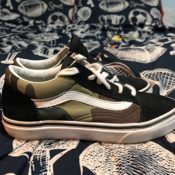 Vans - Picture 1 of 3